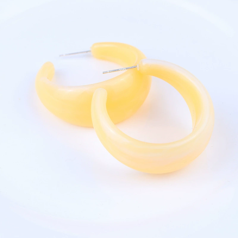 Geometric acrylic earrings, simple and elegant design