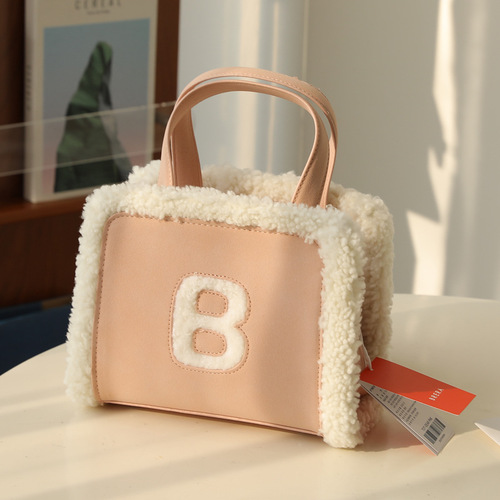 Lambskin Genuine Wool Women's 2024 New Design Crossbody Plush Bag Single Shoulder Crossbody Bag Handheld Fluffy Bag Square Bag