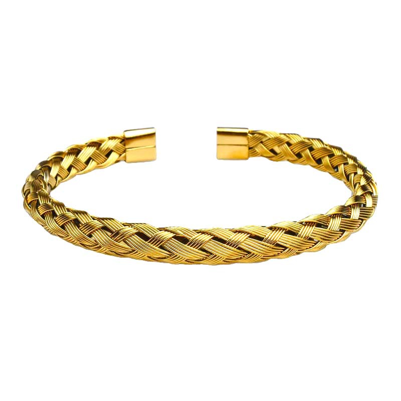 Golden bracelet with pigtail