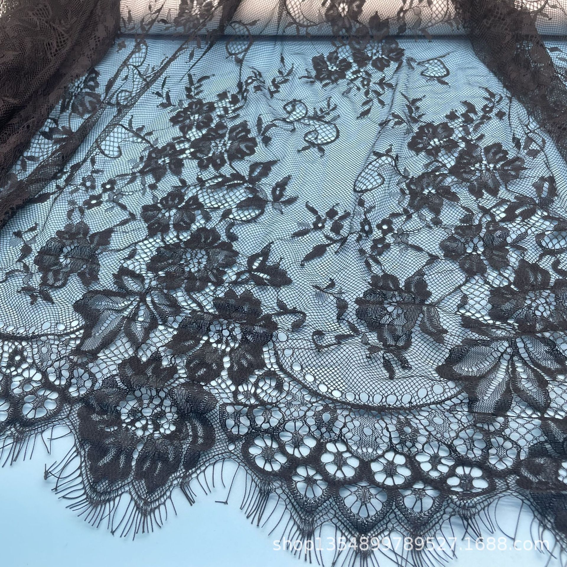 眼睫毛蕾丝面料厂家大幅睫毛面料1.5米X3米黑白色现货热销中