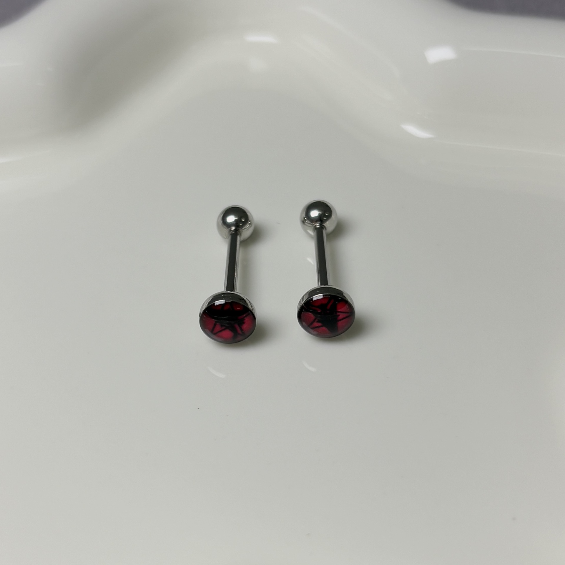 Pointed labret stud close-up product detail