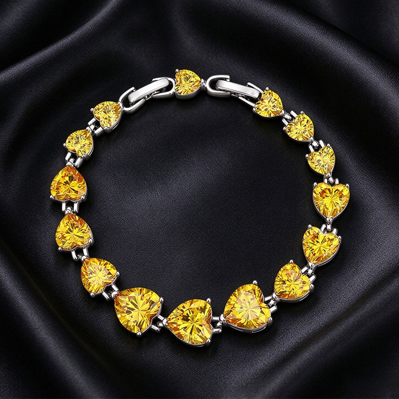 Pulsera Geométrica Circular con Dije de Cubo de Aleación de Cobre