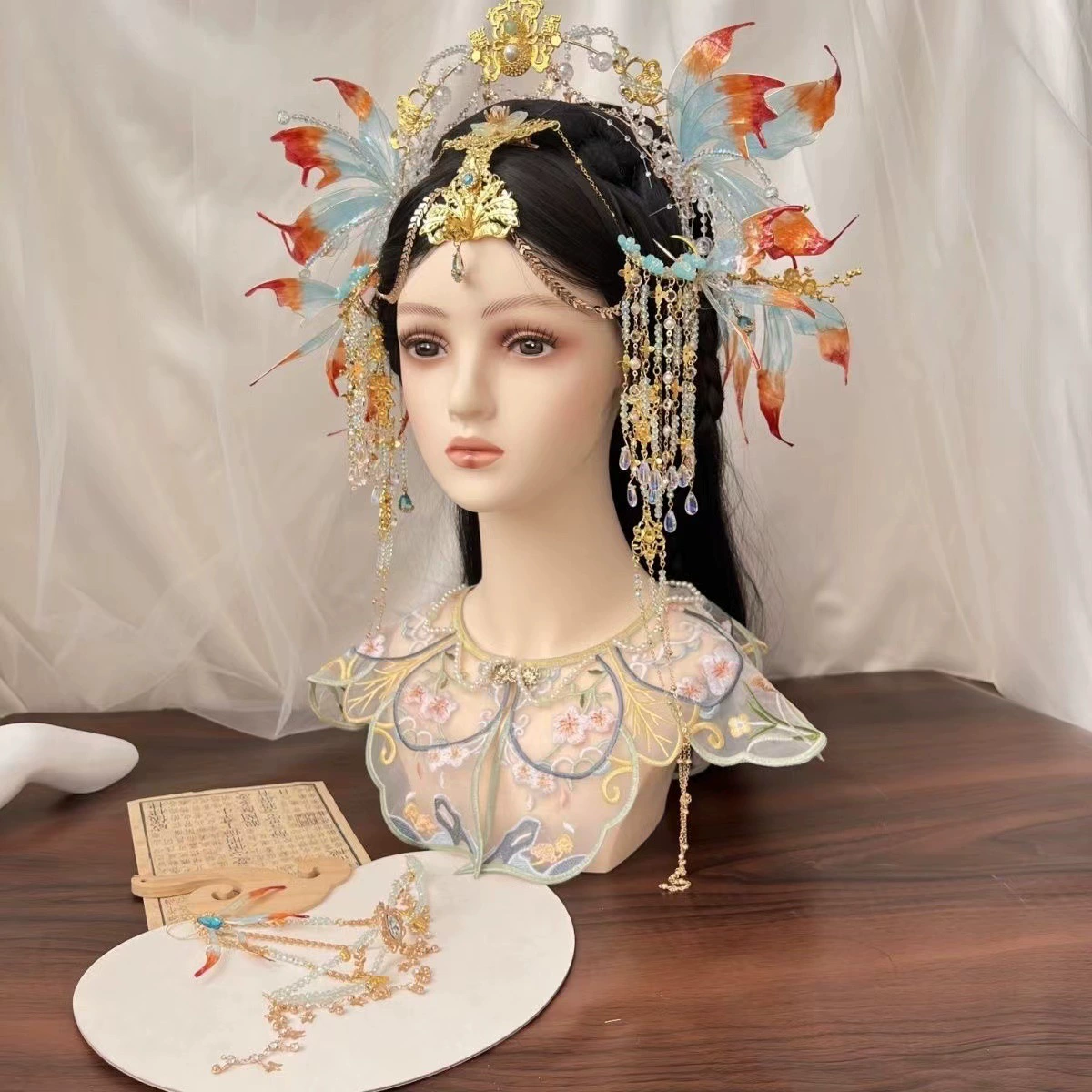 Древний головной убор династии Хань, аксессуары для волос русалки, корона принцессы с синей кисточкой кои и набор заколок, аксессуары для фотостудии династии Хань