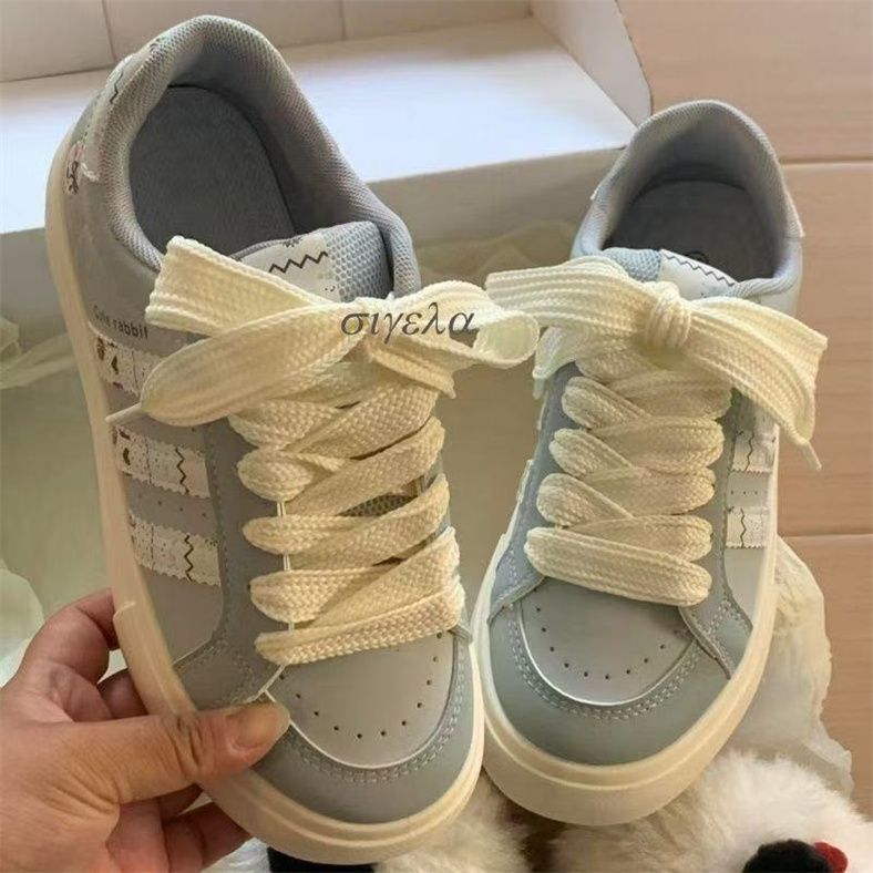 Redonda cabeza de mujer suela de nicho de diseño de mujer 2026 primavera nuevos estudiantes lindos zapatos transpirables de estudiantes pequeños blancos
