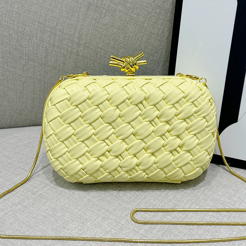 2026 New Women's Woven Clutch Bag, Versatile Fashion Party Handbag, Single Shoulder Evening Bag With Chain Strap - Thumbnail 7