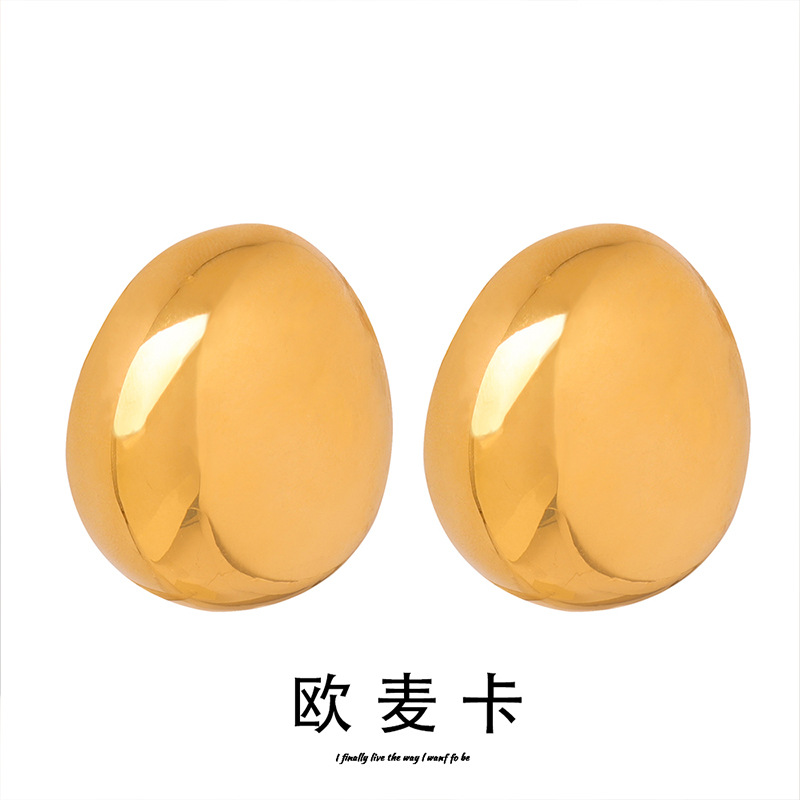 Maillard personalidad temperamento pendientes Luz de lujo de alto grado pendientes para las mujeres Caracol redondo Concha geométrica Stud pendientes titanio acero 18K oro