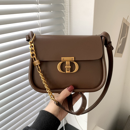 This year's popular bags women's bags  new style trendy retro lock buckle underarm bag shoulder crossbody small square bag 