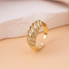 �W���羳��ָŮ�~�����ʯ�Ƕ�_�ڽ�ָ���{��ins�L�OӋ��ָ�h