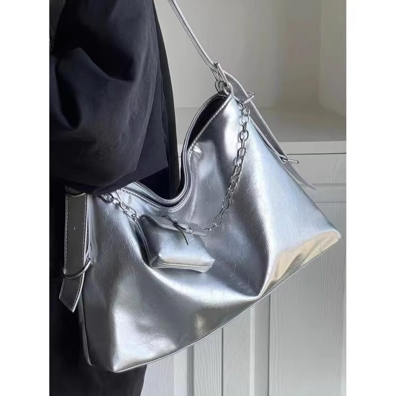 High-end simple armpit bag shoulder bag 2023 spring and summer new women's bag fashionable large-capacity crossbody bag_voghion.com