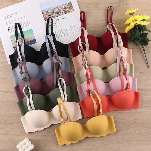 One-piece comfortable glossy seamless small breast push-up high school student bra without rims and comfortable underwear for women with thin top and thick bottom