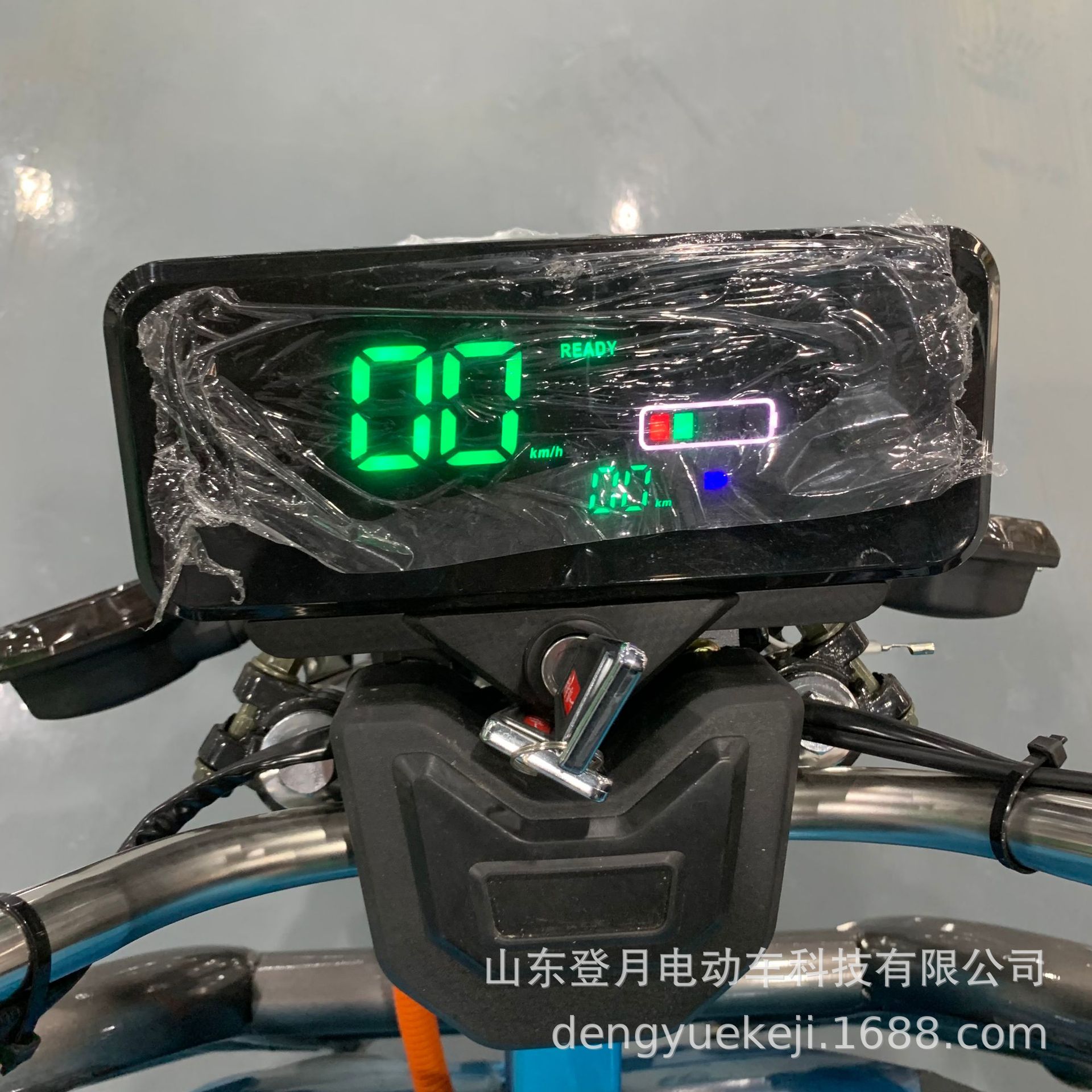 Triciclo eléctrico con cobertizo para adultos agrícola de alta potencia carga de carga tirada de carga camión de batería semicerrado camión de exportación transfronteriza