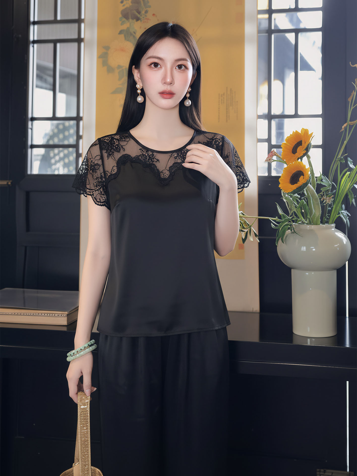 Áo sơ mi nữ cổ V ren hoa thêu phong cách Trung Quốc mới — Đen cao cấp, màu trắng ngà