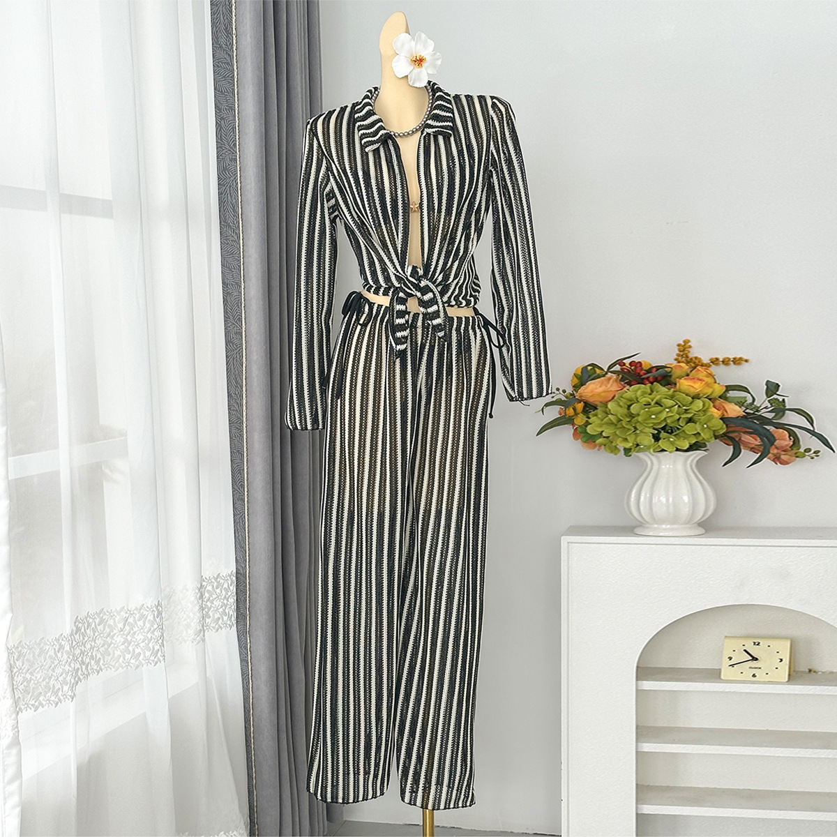 Gestreiftes Bikini-Set für Damen, 4-teilig, aus speziellem Stoff, Badebekleidung für Damen, Strandurlaub_voghion.com