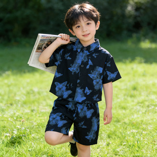 �����b���b��Ůͯ�ļ����bһ��һС��һ�ӽ���b��ͯ���P̥�Ŀ