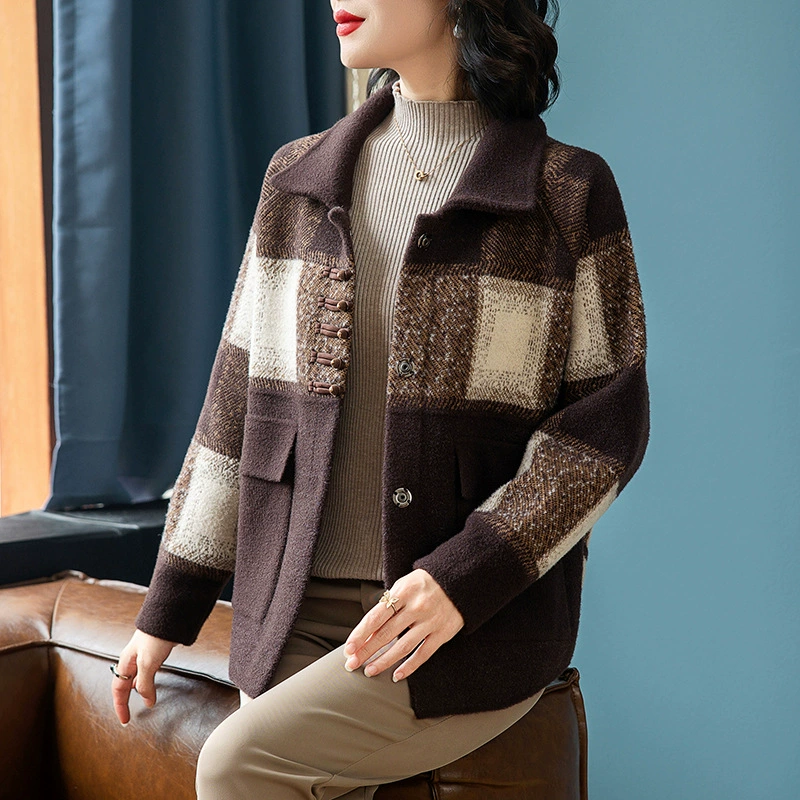 Мама средних лет осенью и зимой короткая шерстяная куртка 2024 новый иностранный стиль