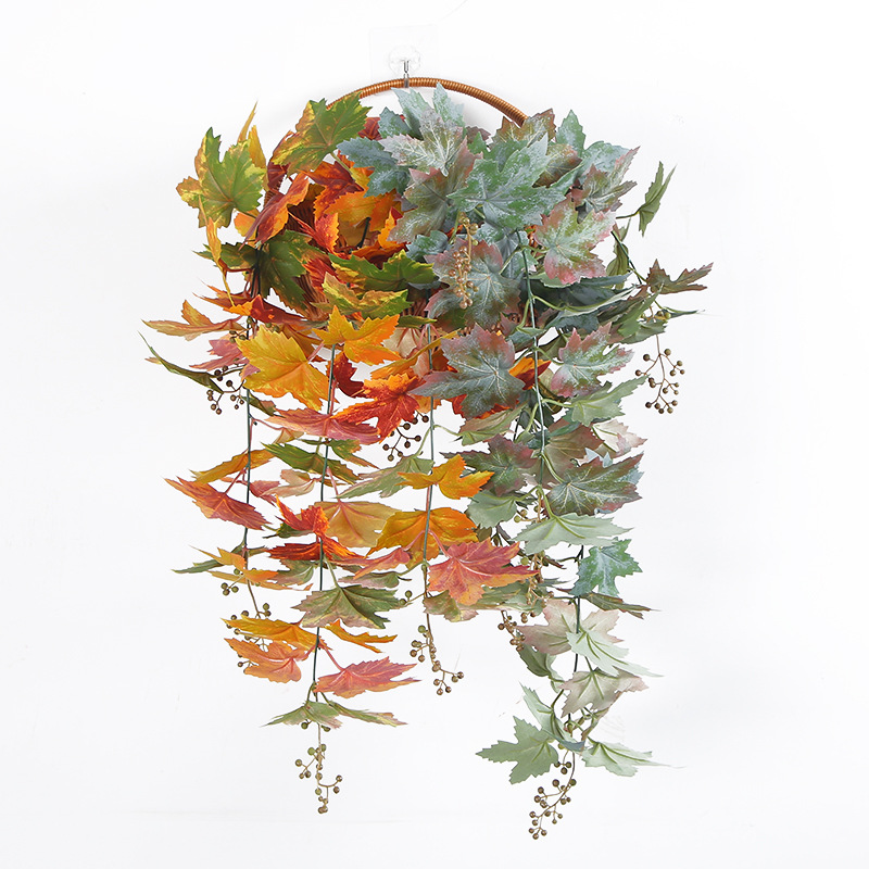 Simulación transfronteriza bayas hojas de arce colgadas en la pared amor puerto otoño Día de Acción de Gracias vid decoración ventana colgando atmósfera de vacaciones