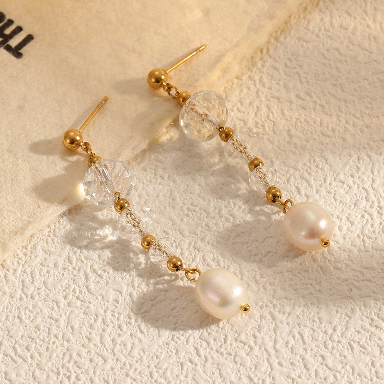 European and American Simple Fashion Pearl Earrings for Women, Vintage Baroque Pearl New Trendy Light Luxury Temperament Earrings