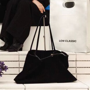 �n��С��Ʒ�� LOW CLASSIC�¿�ͨ�ڰٴ���Ƥ����μ����ذ�Ů����
