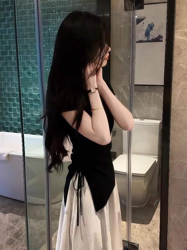 黑色修身掐腰开叉正肩短袖恤女夏2025新款不规则设计感针织上衣|undefined