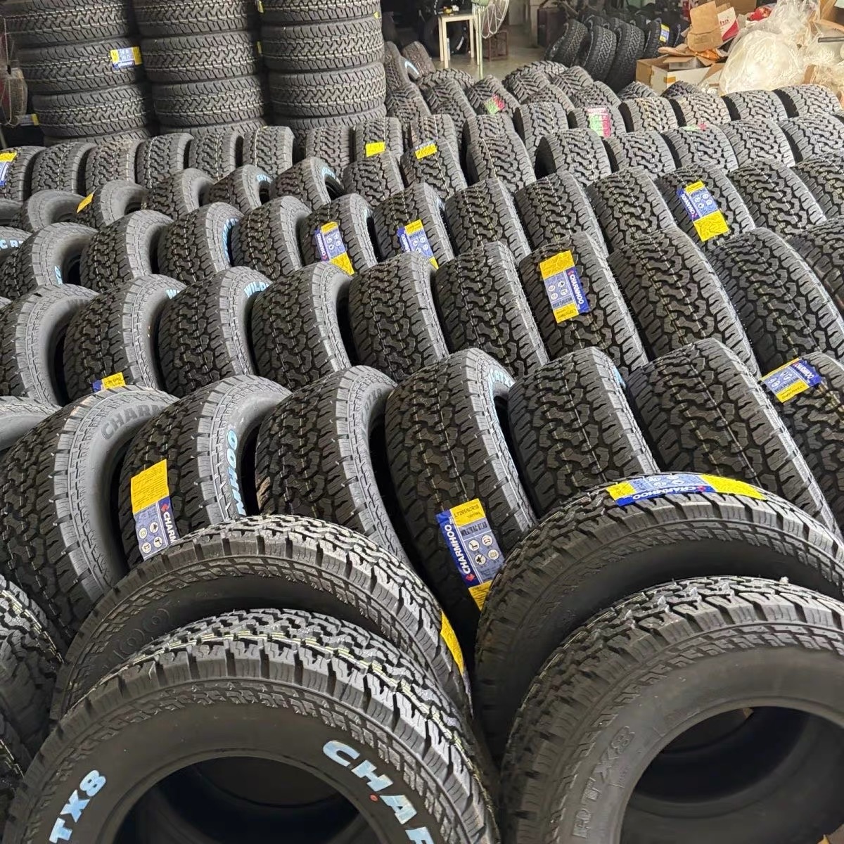 Off-Road At215/225/235/245/265/60/65/70/75R15R16R17R18R19 Pickup Truck Tires