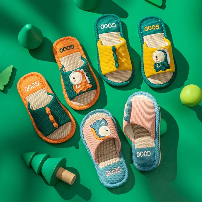 Children's New Slippers for Spring and Autumn, Comfortable Linen Slippers for Boys and Girls, Summer Cartoon Dinosaur Indoor Non-Slip Slippers Wholesale