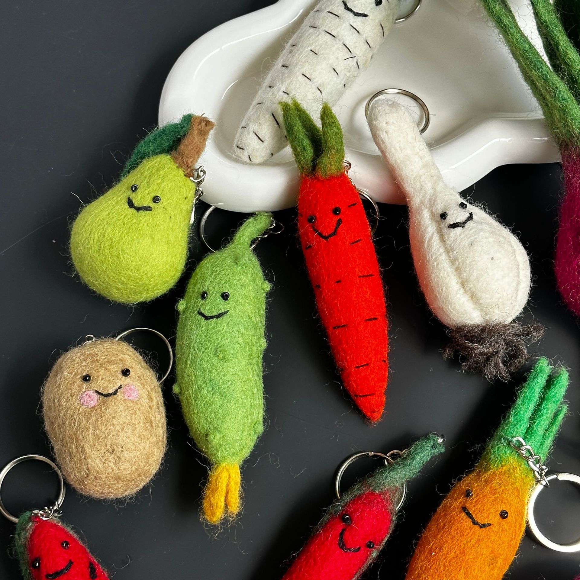 100g Weight Bag Pendant, Keychain Classification 1 Piece Quantity Holiday, Daily Occasion wool felt Material Fruit, Vegetable Pattern Cute Style 1 Piece Cute Fruit Vegetable Wool Felt Bag Pendant Keychain 12