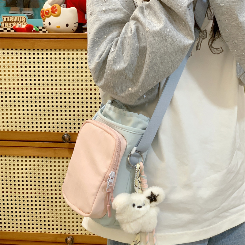 Xiaohongshu-style mobile phone bag, 2026 new model, small bag with water cup holder, color-blocking, lightweight women's shoulder bag, ladies' handbag