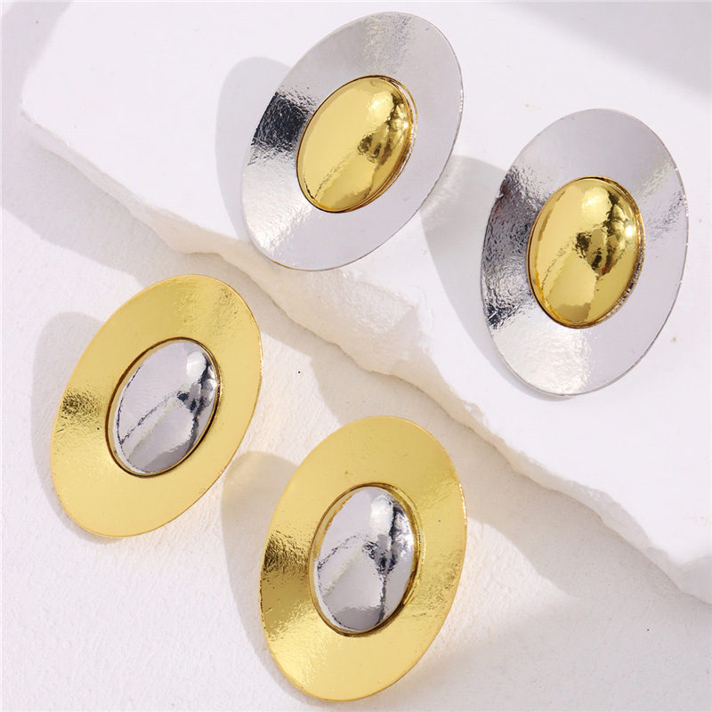 1 Pair Simple Style Color Block Plating Alloy Ear Studs display picture 5