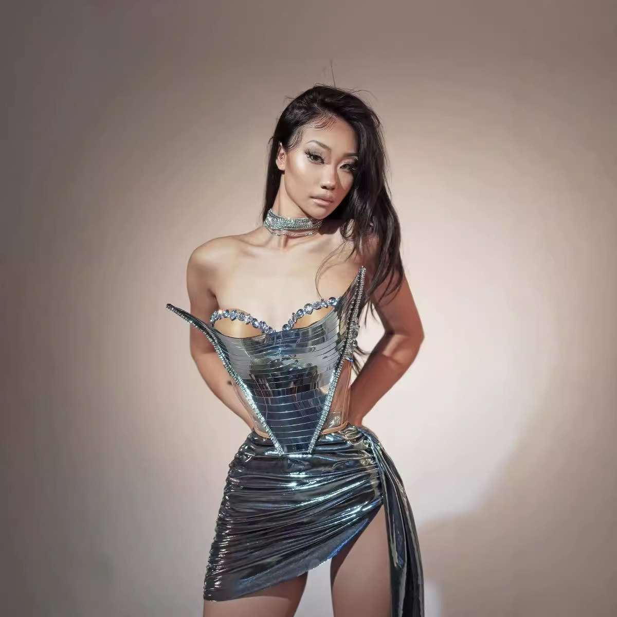 Golden Glossy Design Hip Skirt, Seaside Vacation Girl Group Stage Singing Clothing, Fashion Party Accessible Luxury Evening Dress
