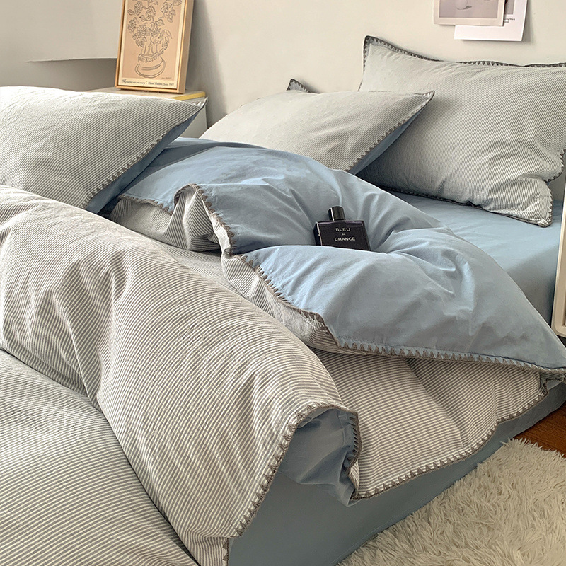 Verano simple algodón de cuatro piezas de algodón 2025 nuevo estilo sábana funda edredón dormitorio de estudiantes ropa de cama de tres piezas