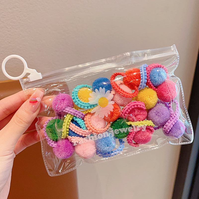 Bola de piel de color caramelo para niños banda de goma banda de pelo de pulgar de felpa de colores para bebés Otoño e Invierno Nueva cuerda de cabeza de tamaño pequeño