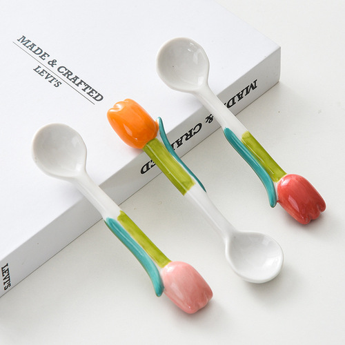 Korean style ins girly heart cute three-dimensional flower hand-painted tulip ceramic spoon long handle mixing spoon coffee spoon
