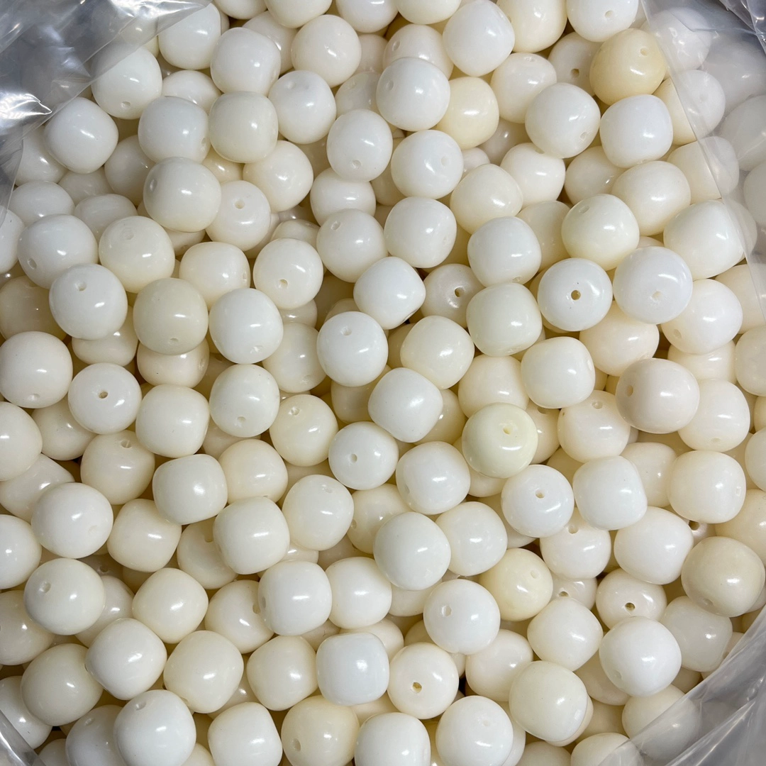 Натуральный индонезийский старый материал Белый нефрит Корень Бодхи Сухой шлифовальный воск Без корня Бодхи Свободные бусины Бодхи Цзы Будда Бусина на шнурке