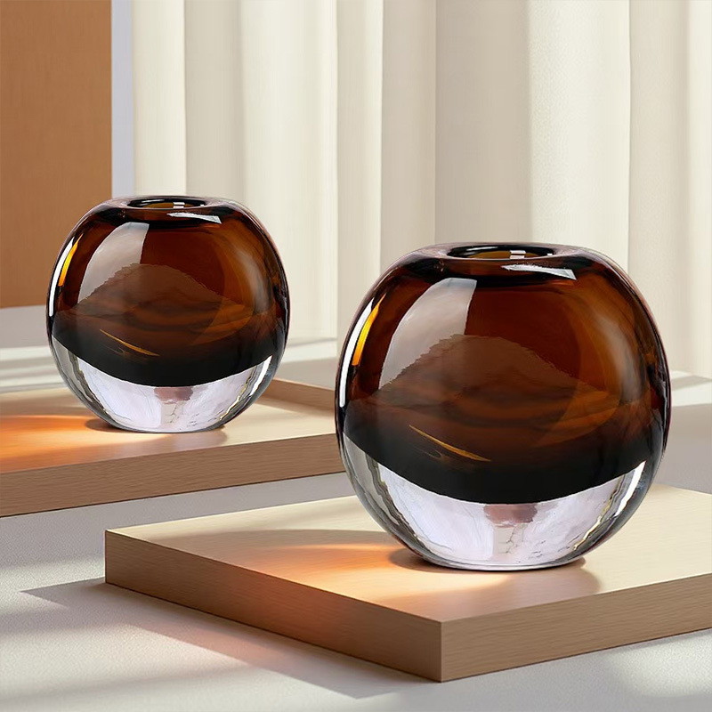 Florero de vidrio de color caramelo creativo de lujo ligero, decoración de salón artesanal, mesa de comedor, decoración de vidrio, decoración de casa modelo, arreglo floral