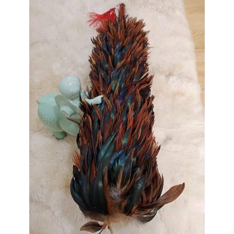 Feather duster for old-fashioned car household dust sweeping and dust removal is not easy to shed hair ceiling feather duster long rod retractable