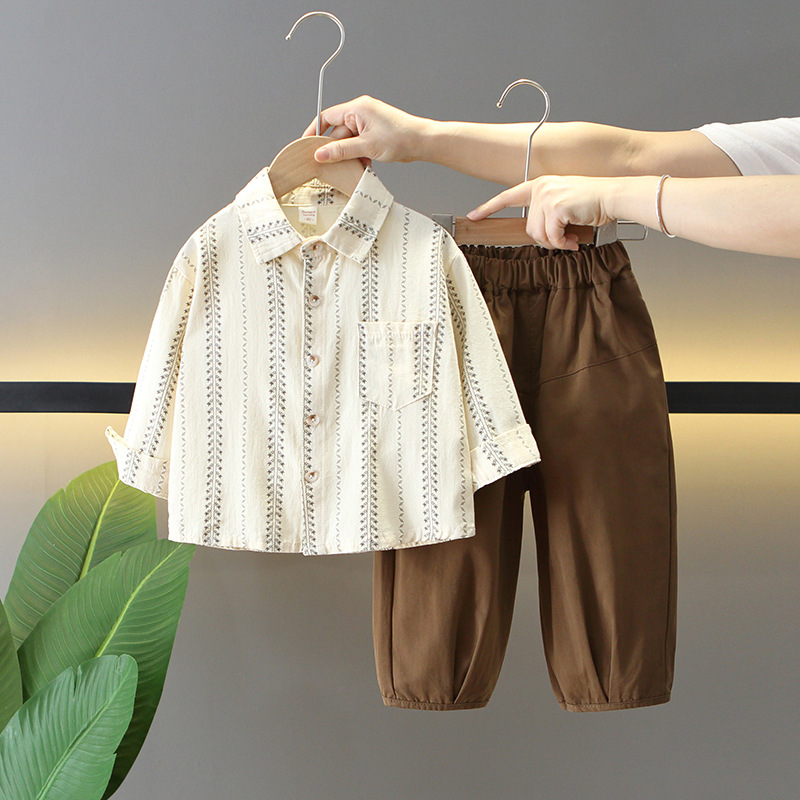 6147 Traje de otoño para niños 2025 Nuevo estilo Estilo occidental Chaqueta de suéter para niños Traje de tres piezas Ropa de primavera y otoño para niños