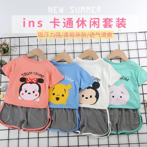 Set of two children's summer clothes for girls and boys: short-sleeved T-shirts and shorts for girls, quick-drying clothes for boys