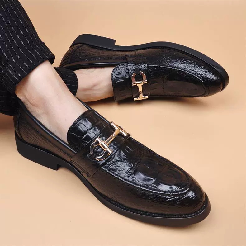 Модные мужские повседневные кожаные туфли без шнуровки с тиснением в стиле ретро, ​​модные туфли в корейском стиле для парикмахеров с внутренним увеличением высоты