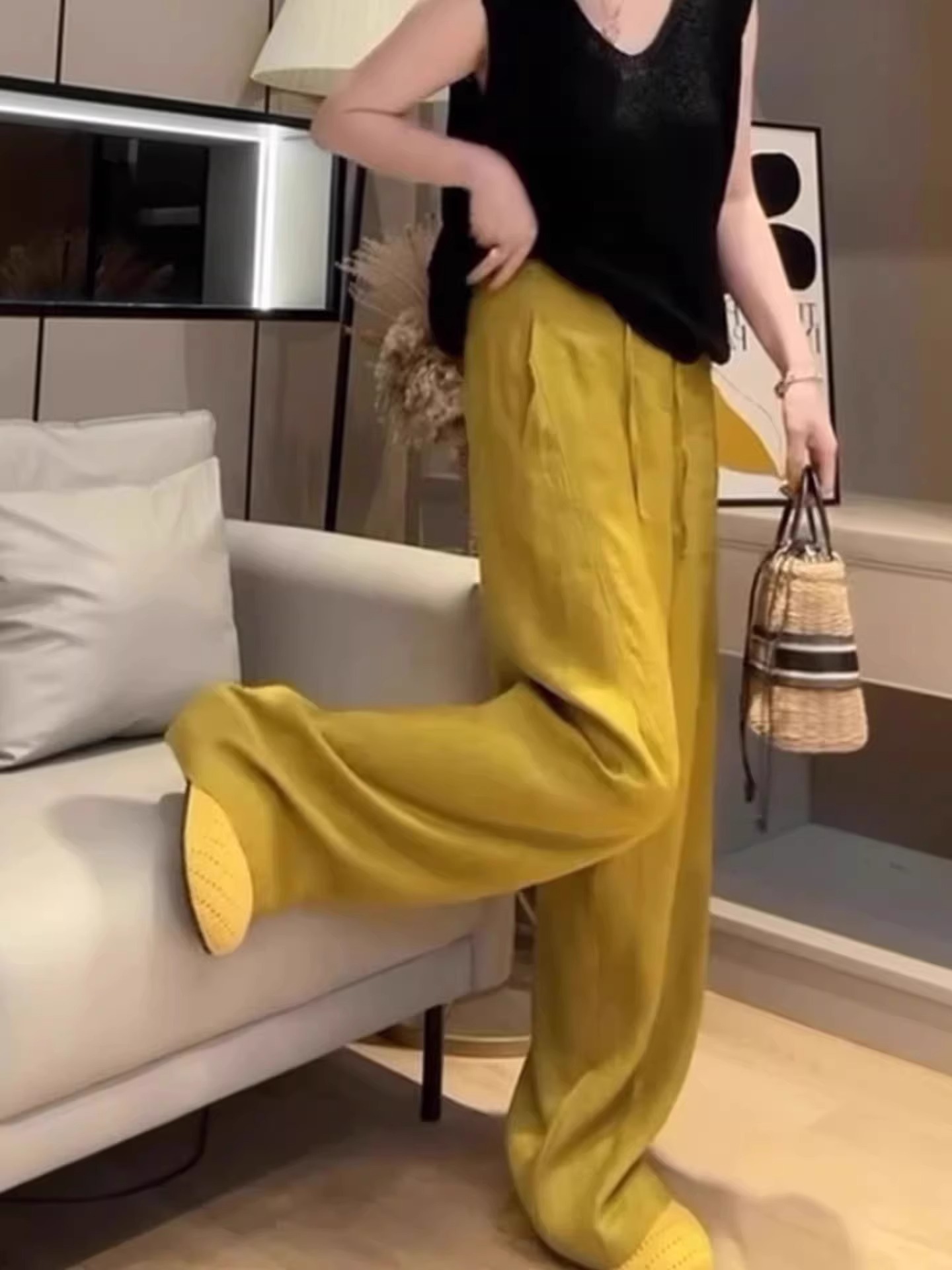 Quần ống rộng vải lanh trắng nữ dáng suông rộng rãi chất liệu lụa băng nhẹ — Màu trắng mẫu dài chi tiết 4