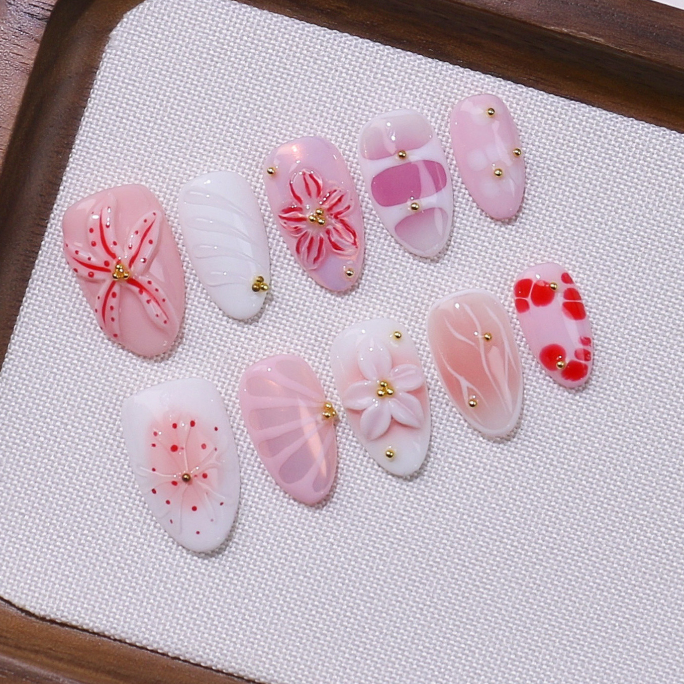 [Colección de manicuras talladas] comercio exterior transfronterizo exclusivamente para usar a mano puro parche de uñas falsas de almendras de estilo europeo y americano