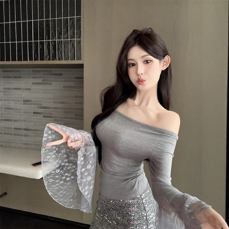 Real Shot of 2026 Spring Pure and Sexy Hot Girl Style Lace Fan-Shaped Bell Sleeves Slim Fit Top