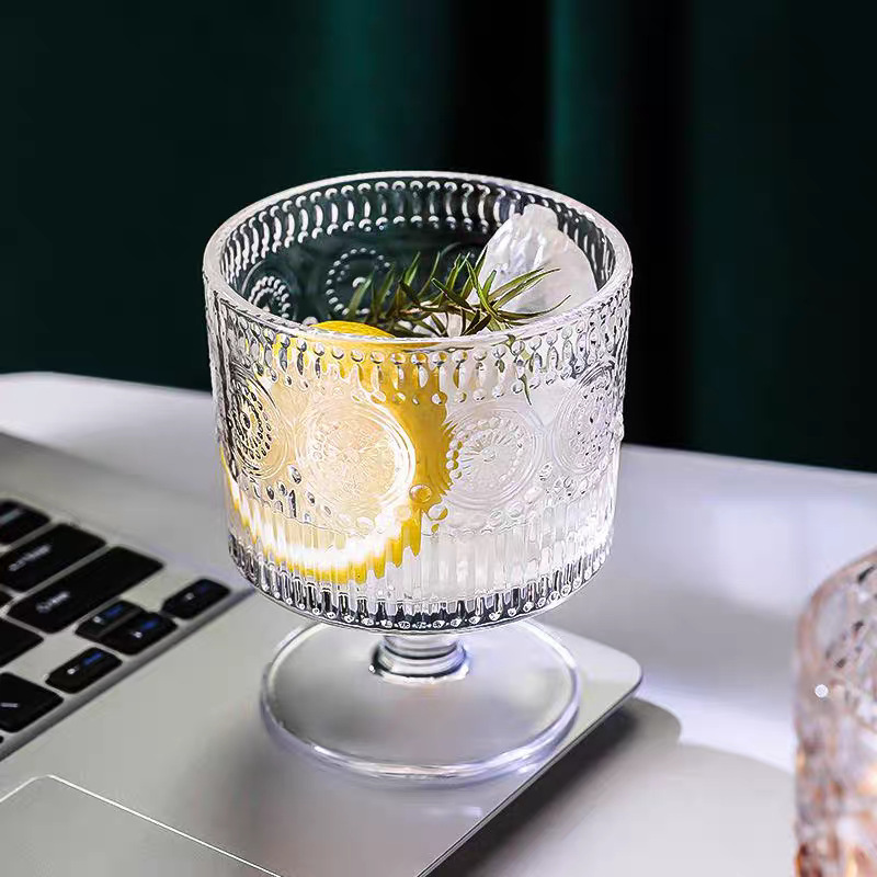 Taza de vidrio de pies cortos medieval taza de bebida fría de jugo casero taza de helado de alto valor de cara taza de helado taza de postre de nicho