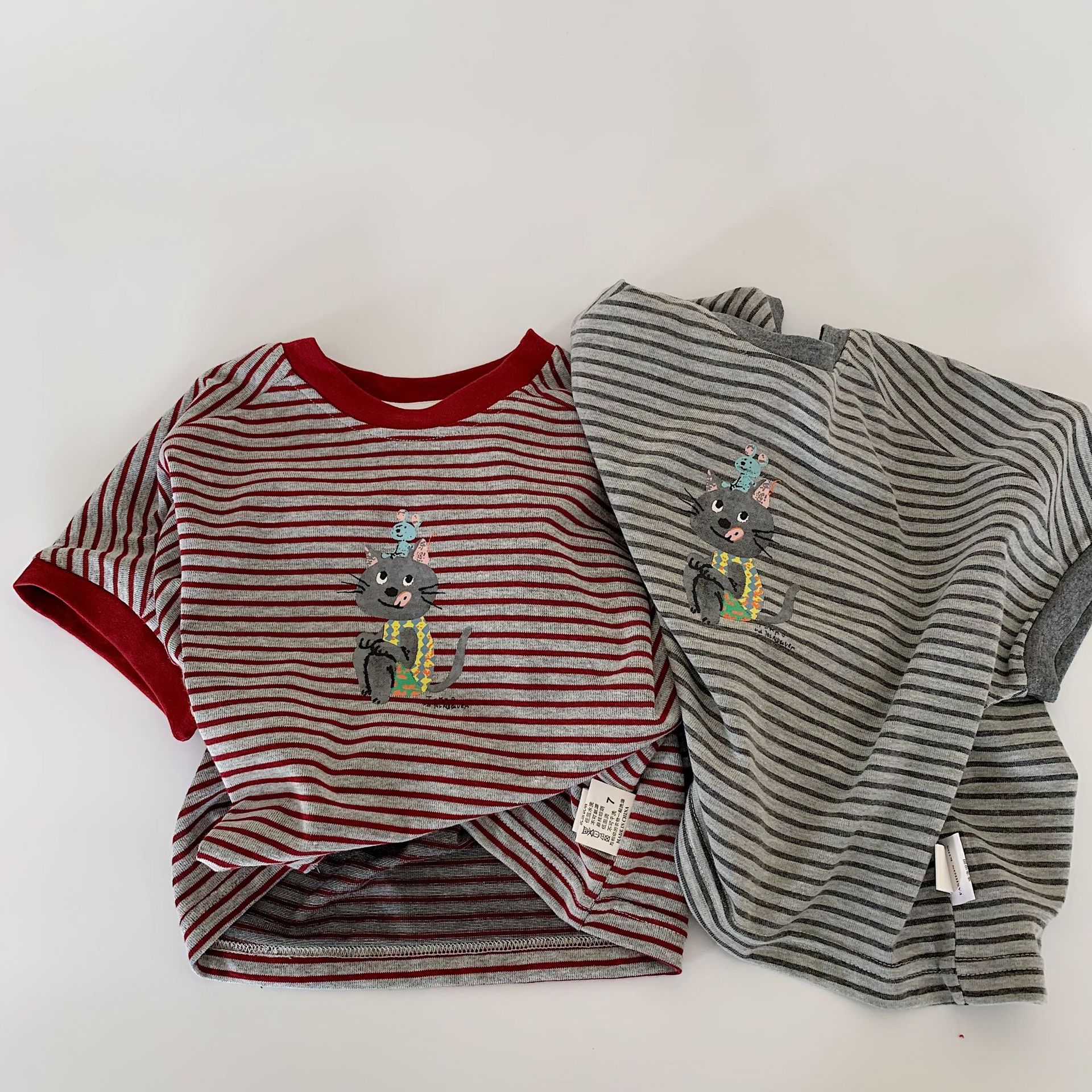 Mai Bao camiseta infantil 2025 verano nuevo estilo coreano de dibujos animados para niños y niñas camisas de manga corta ropa de verano bebé clase A