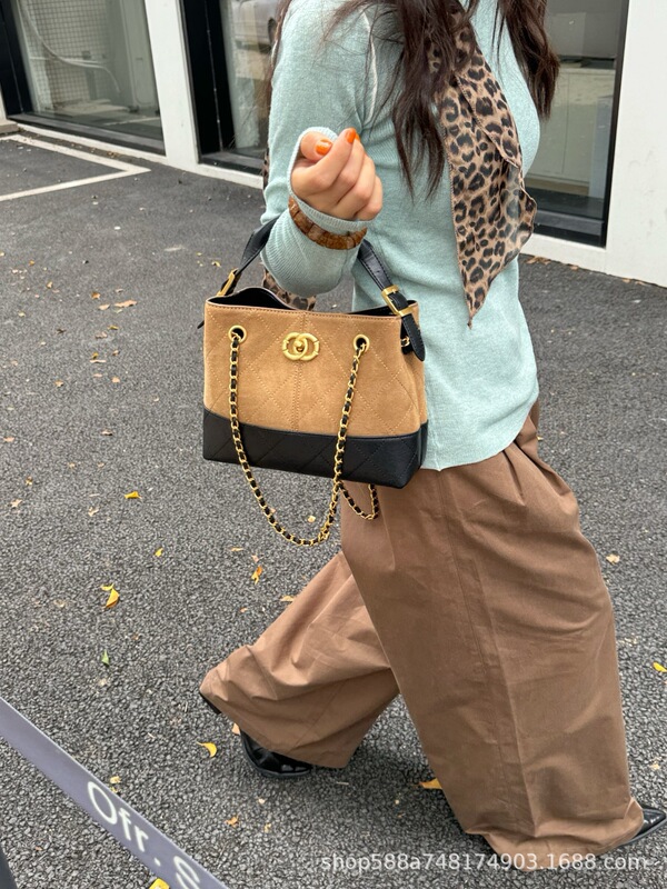 小香风磨砂麂皮链条包小托特包女真皮小众中古腋下包水桶包手拎包|undefined
