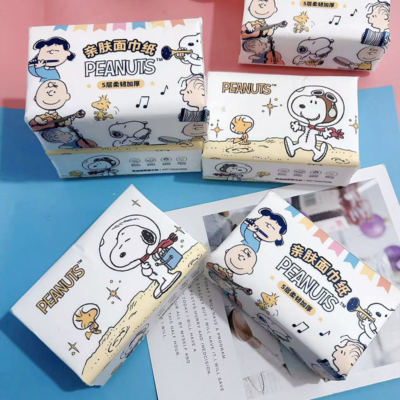 White Snoopy Paper Household Large Pack of Wet Tissue Paper Toilet Paper Napkin Toilet Paper 5-Layer Tissue White Snoopy Paper Household Large Pack of Wet Tissue Paper Toilet Paper Napkin Toilet Paper 5-Layer Tissue