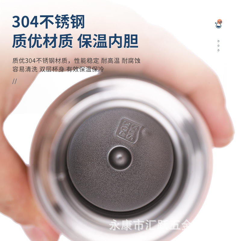 Una taza de tres tapa taza de vacío de acero inoxidable traje portátil cubierta recta taza de vacío conveniente taza de aislamiento de té de doble propósito