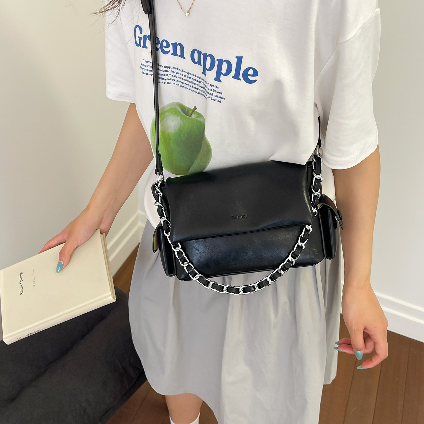 2026 verano diario moda moda cera cadena de piel de aceite brazo bolsas cuadradas de viaje ocio de hombro inclinado bolsas cuadradas