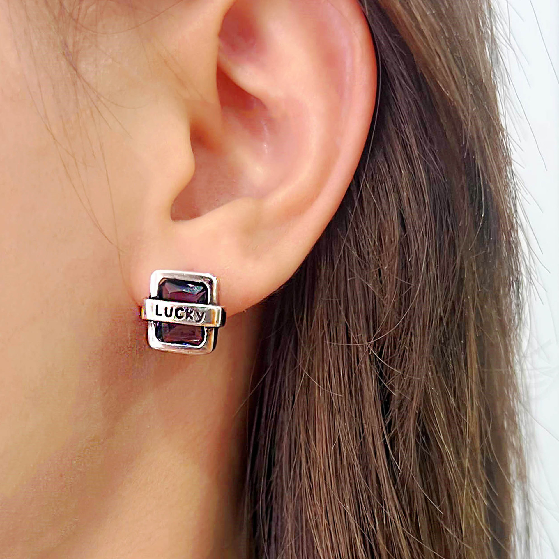 Retro Letter Copper Inlay Artificial Gemstones Ear Studs 1 Pair