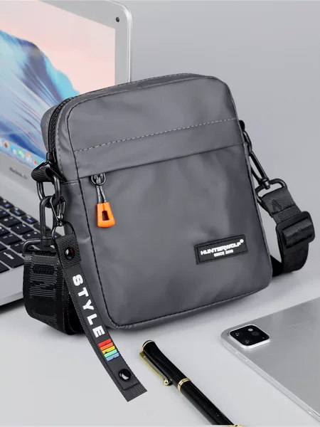 Cross-Border Men's Summer Mobile Phone Bag, Vertical Style Men's Bag, Shoulder Bag, Casual Crossbody Bag, Mini Bag, Water-Resistant Texture