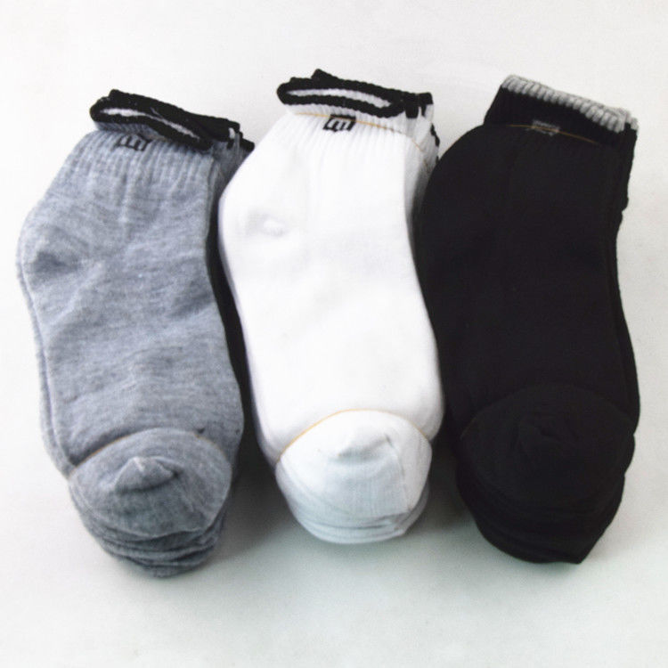 便宜袜男士中筒运动袜子秋冬款地摊袜工地可用地毯高腰黑白批发